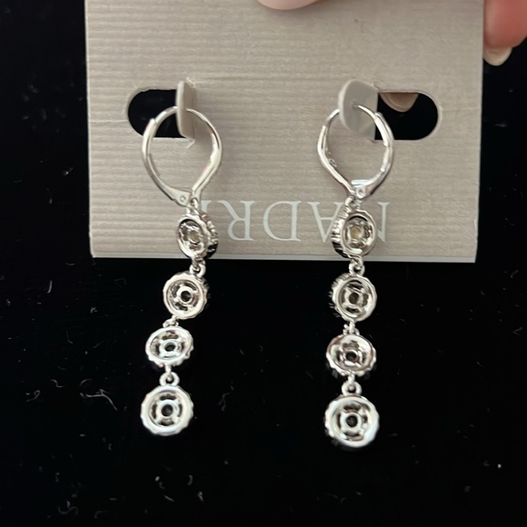 Nadri Framed Cubic Zirconia Crystal Dangle Earrings New - Picture 3 of 3